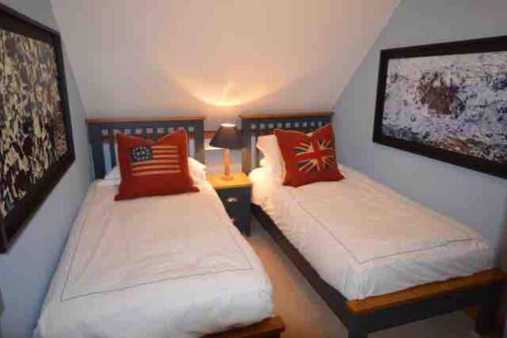 The Old Manor Coach House Apartment Cirencester Luaran gambar